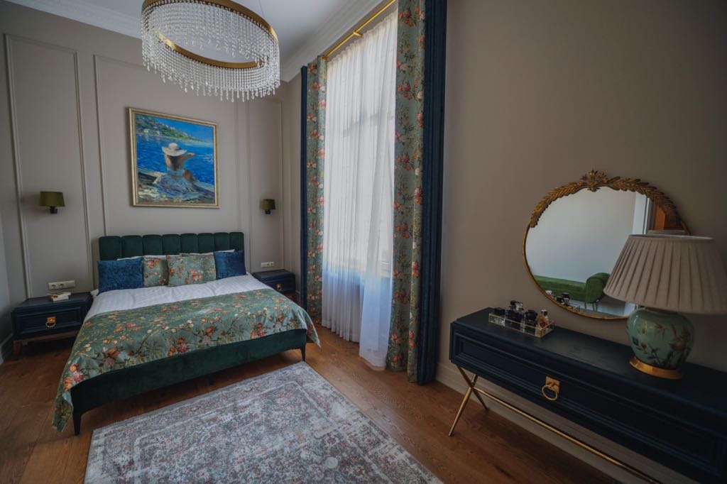 Historic Batumi Luxury Mansion View 18